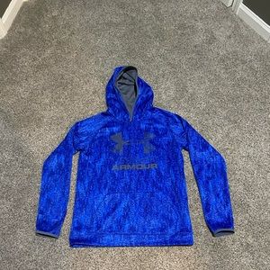 a youth XL camo blue hood
